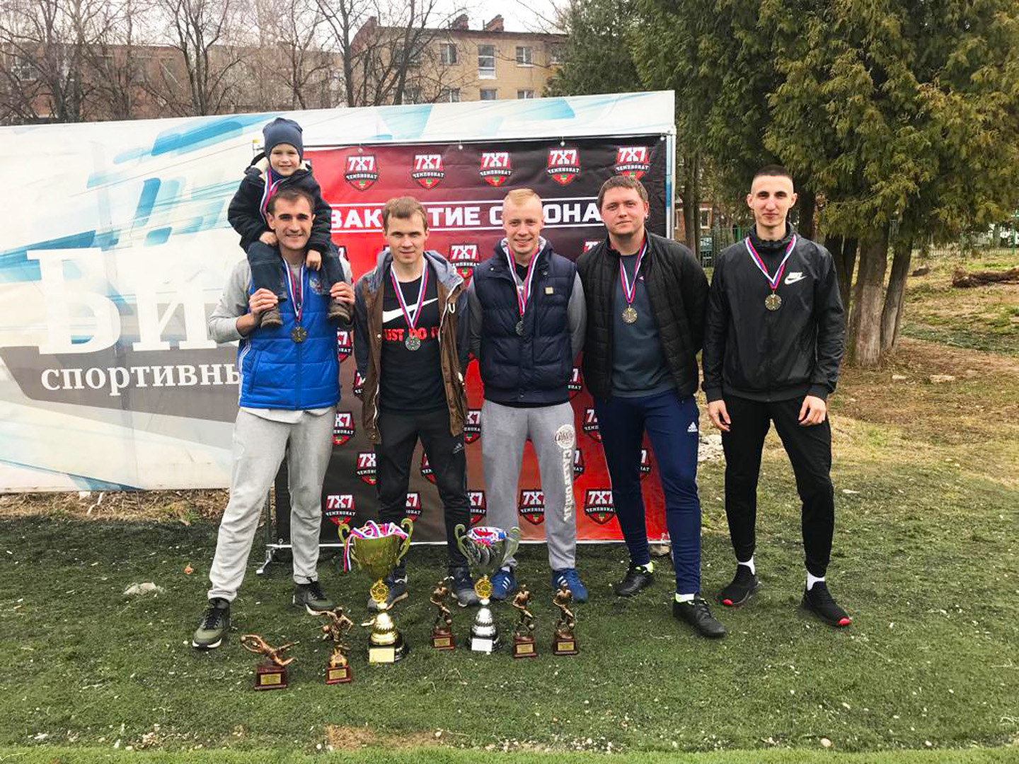 Серебряные чемпионы по мини-футболу